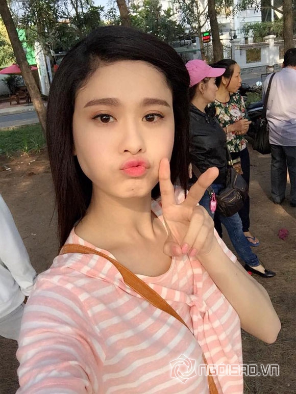 
Trương Quỳnh Anh vui vẻ đưa con đi ăn, Trương Quỳnh Anh và Tim, Trương Quỳnh Anh bỏ nhà đi