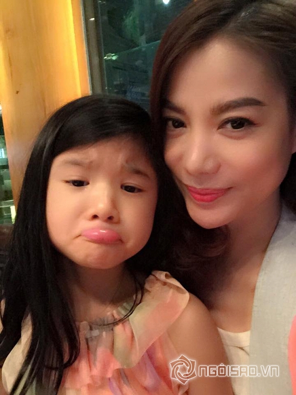 trương ngọc ánh, con gái, trương ngọc ánh khoe con gái biết làm bánh