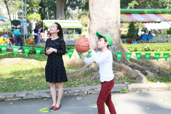 Kim Hiền mang thai,gia đình Kim Hiền,diễn viên Kim Hiền,Kim Hiền váy đỏ,Kim Hiền và bạn trai