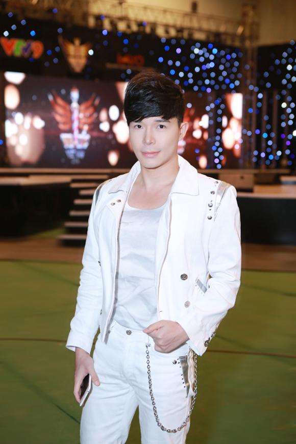 sao Việt, Nathan Lee, Quý ông hàng hiệu, Nathan Lee ôm eo Hoa hậu Hà Kiều Anh, vợ chồng Hà Kiều Anh, gia đình Hà Kiều Anh