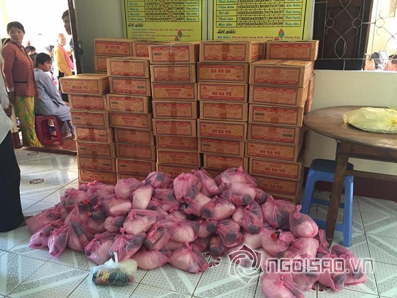  Bùi Vĩnh Phúc ,Lê Huỳnh cùng học trò Bùi Vĩnh Phúc làm từ thiện,  viên điện ảnh Mai Sơn Lâm