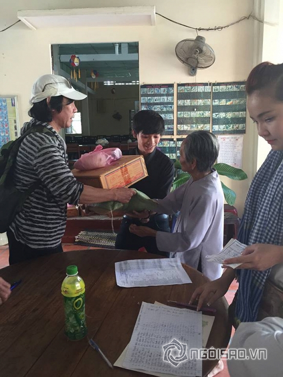  Bùi Vĩnh Phúc ,Lê Huỳnh cùng học trò Bùi Vĩnh Phúc làm từ thiện,  viên điện ảnh Mai Sơn Lâm
