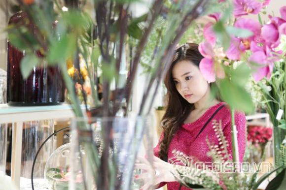 sao Việt, Midu, Midu đám hỏi bí mật, Bắt gặp chồng đại gia lái siêu xe chở Midu đi cà phê, gia thế chồng Midu