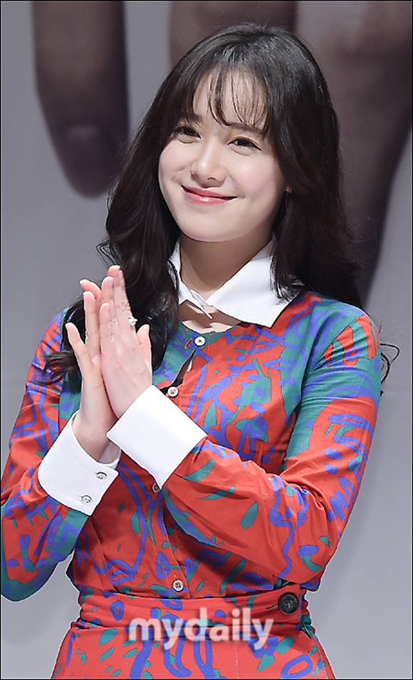 Goo Hye Sun bục khuy áo, Goo Hye Sun xinh xắn, nàng cỏ Goo Hye Sun