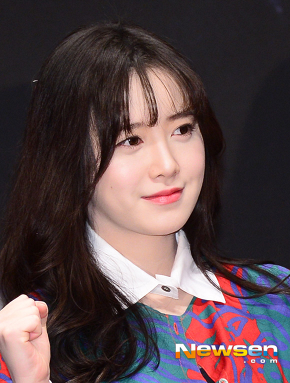 Goo Hye Sun bục khuy áo, Goo Hye Sun xinh xắn, nàng cỏ Goo Hye Sun