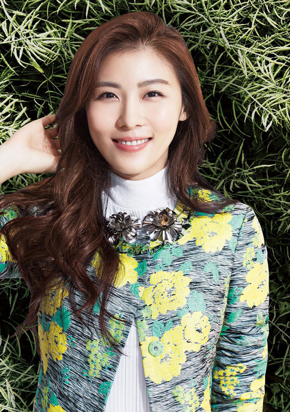 Ha Ji Won,Ha Ji Won đẹp dịu dàng,nữ thần mùa xuân Ha Ji Won,ngôi sao điện ảnh Ha Ji Won