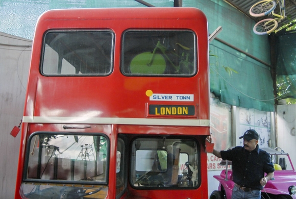 xe la, xe có hinh dang la, xe kieu dang la