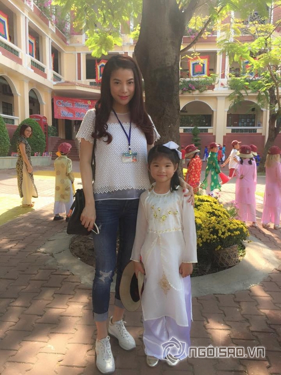 ,Trương Ngọc Ánh và con gái, Trương Ngọc Ánh, con gái Trương Ngọc Ánh, Trương Ngọc Ánh đến trường cùng con