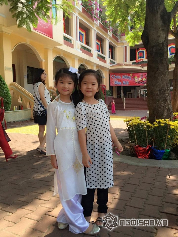 ,Trương Ngọc Ánh và con gái, Trương Ngọc Ánh, con gái Trương Ngọc Ánh, Trương Ngọc Ánh đến trường cùng con