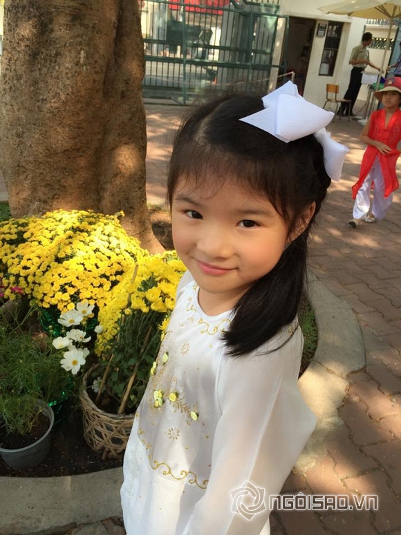 ,Trương Ngọc Ánh và con gái, Trương Ngọc Ánh, con gái Trương Ngọc Ánh, Trương Ngọc Ánh đến trường cùng con