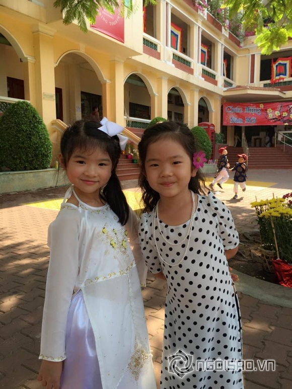 ,Trương Ngọc Ánh và con gái, Trương Ngọc Ánh, con gái Trương Ngọc Ánh, Trương Ngọc Ánh đến trường cùng con