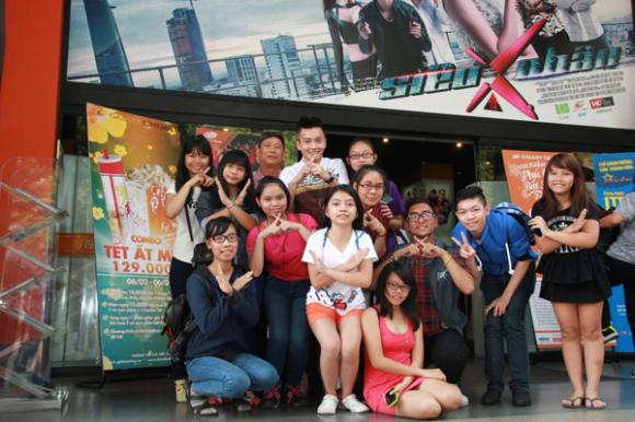 sao Việt, Ngô Kiến Huy, chàng Bắp, con trai Ngô Kiến Huy, Ngô Kiến Huy rủ bố đi xem phim cùng fans, Siêu nhân X