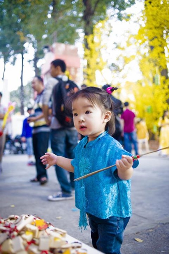 mẹ con Xuân Lan, mẹ con Xuân Lan xuống phố, mẹ con Xuân Lan đón Tết
