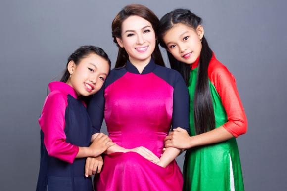 sao Việt, Phi Nhung, Phi Nhung khoe 2 cô con gái nuôi, Phi Nhung mở nhà hàng, MV Mùa xuân hạnh phúc