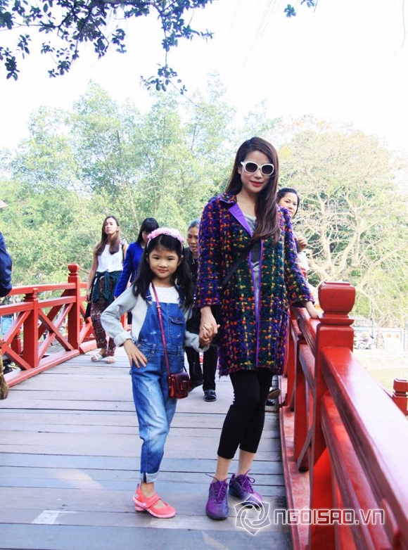 Trương Ngọc Ánh và con gái, Trương Ngọc Ánh và con gái du xuân, mẹ con Trương Ngọc Ánh