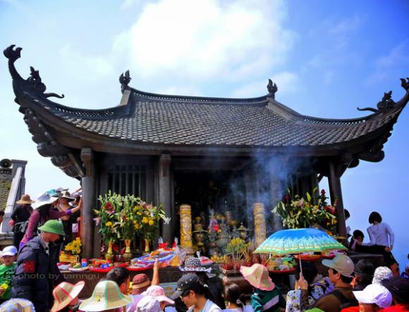 Lễ hội đầu năm, Hội chùa hương, Hội đua voi, Hội Lim