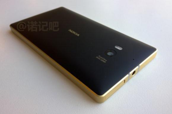 Nokia Lumia 830 mạ vàng, Nokia Lumia 930 mạ vàng, iPhone bằng vàng, Galaxy Note 4 mạ vàng