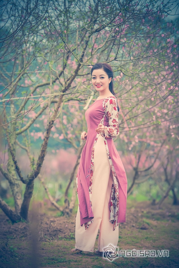 Sao việt,sao viet,ca sĩ phạm thu hà,phạm thu hà diện áo dài,phạm thu hà duyên dáng