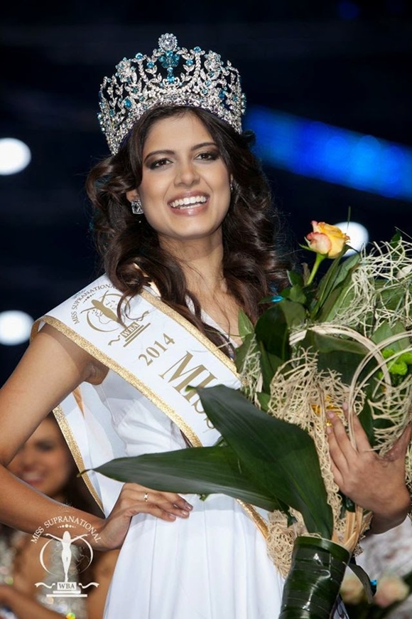 top 10 hoa hậu đẹp nhất thế giới, hoa hậu đẹp nhất thế giới 2014, Rolene Strauss đăng quang Hoa hậu thế giới