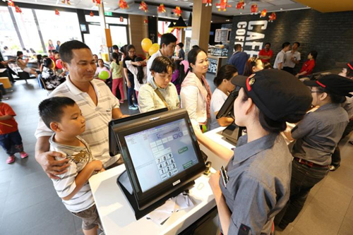 macdonal-9-282 0 McDonald’s Việt Nam, Nhà hàng McDonald’s, Bánh McDonald’s