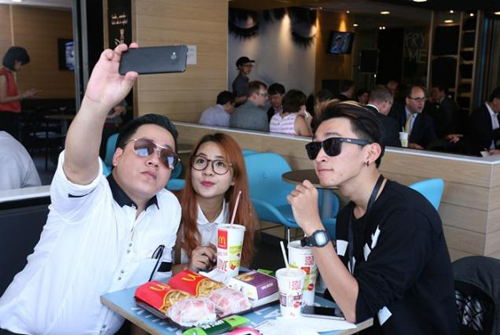 mcdonal-282-1 11 McDonald’s Việt Nam, Nhà hàng McDonald’s, Bánh McDonald’s