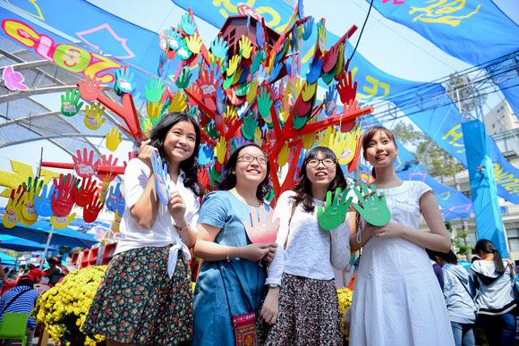 cây bàn tay yêu thương 2015,Lifebuoy,hoạt động ý nghĩa,sự kiện của Lifebuoy