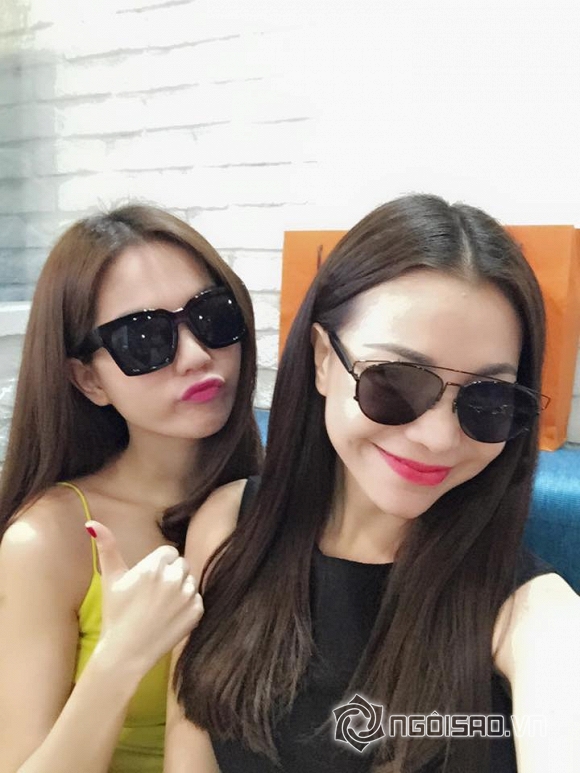 Trà Ngọc Hằng và Ngọc Trinh, Trà Ngọc Hằng và Ngọc Trinh đọ sắc, Trà Ngọc Hằng và Ngọc Trinh thân thiết