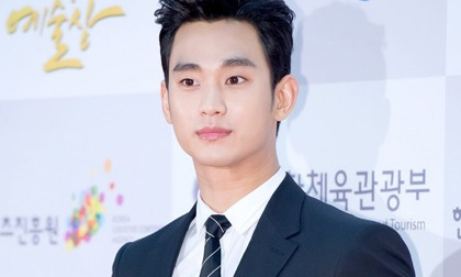 Kim Soo Hyun, Kim Soo Hyun thời trang, trai đẹp ngoài hành tinh, Kim Soo Hyun áo chấm bi