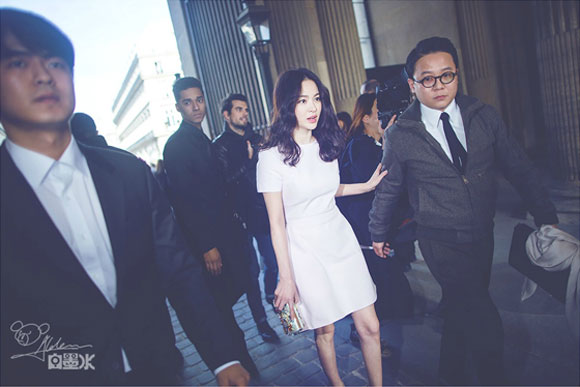 Song Hye Kyo,Song Hye Kyo trẻ trung,Song Hye Kyo nữ tính,Dior Show Paris Fashion Week 2015