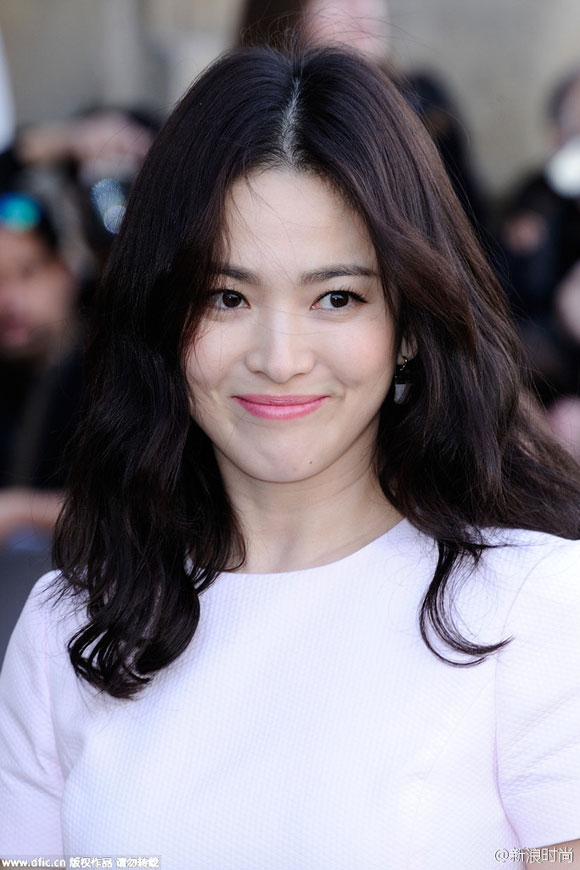 Song Hye Kyo,Song Hye Kyo trẻ trung,Song Hye Kyo nữ tính,Dior Show Paris Fashion Week 2015
