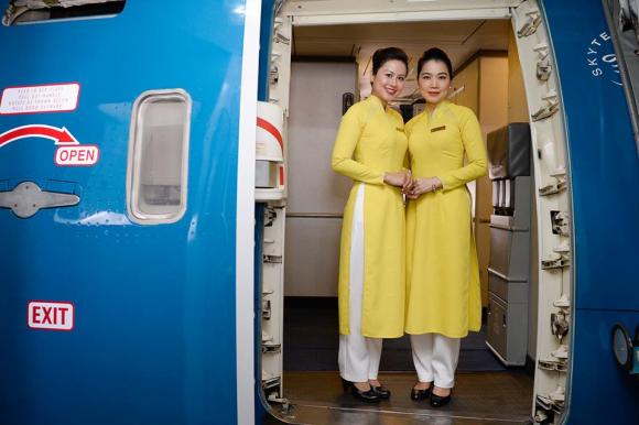 đồng phục Vietnam Airlines, Vietnam Airlines, trang phục tiếp viên hàng không