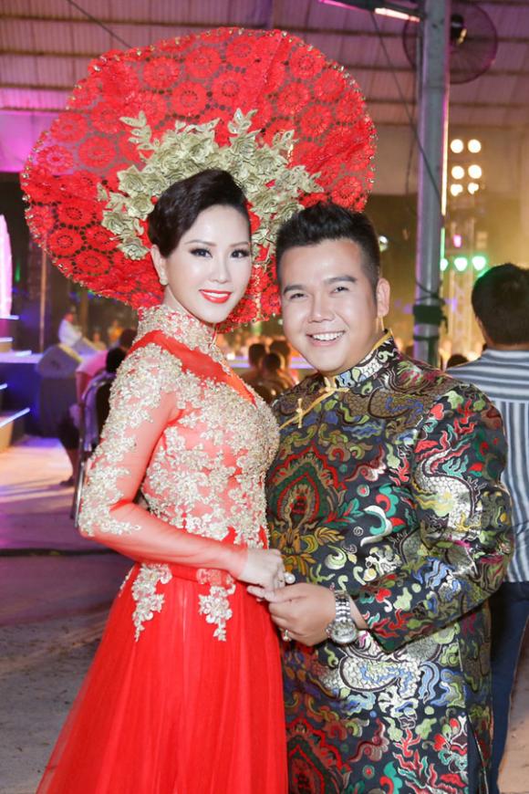 Hoa hậu Thu Hoài, Thu Hoài lộng lẫy, Thu Hoài vedette, bộ sưu tập áo dài, NTK Minh Châu 