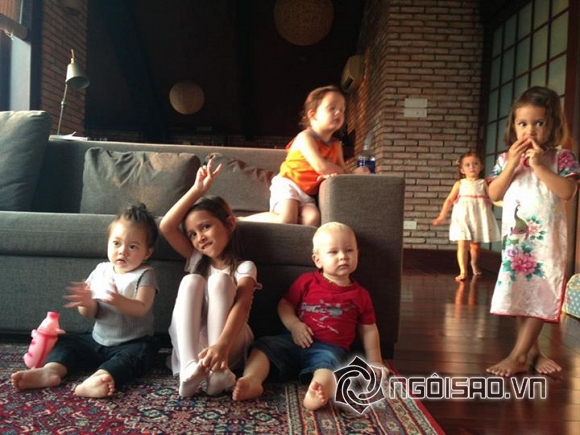 con gái Đoan Trang, cặp sinh đôi nhà Hồng Nhung, bé Tôm bé Tép, Đoan Trang, Hồng Nhung 