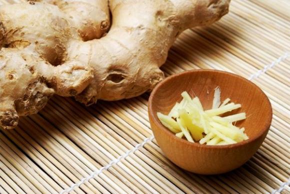 khắc phục viêm họng, súc miệng thường xuyên, đau rát cổ họng, viêm họng mãn tính