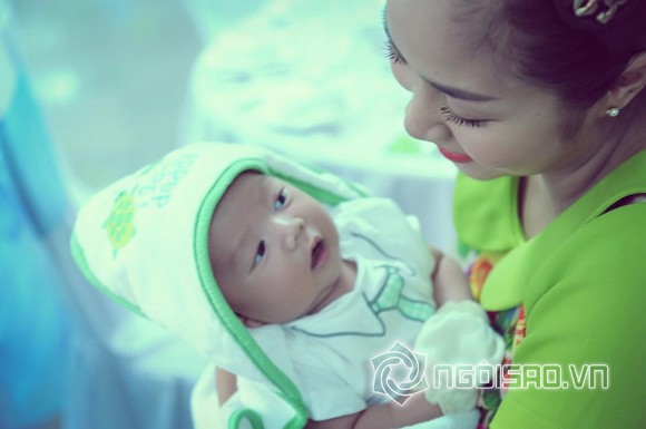 oc thanh van, con trai oc thanh van, con trai tu ba cua oc thanh van, oc thanh van to chuc tiec day thang cho con, tin, bao