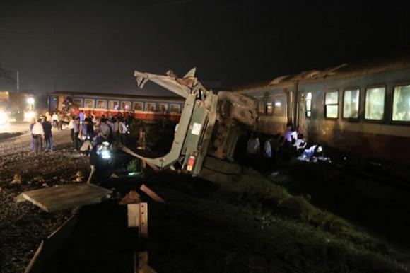 Tai nạn tàu hỏa, Ô tô đâm tàu hỏa, Tai nạn chết người