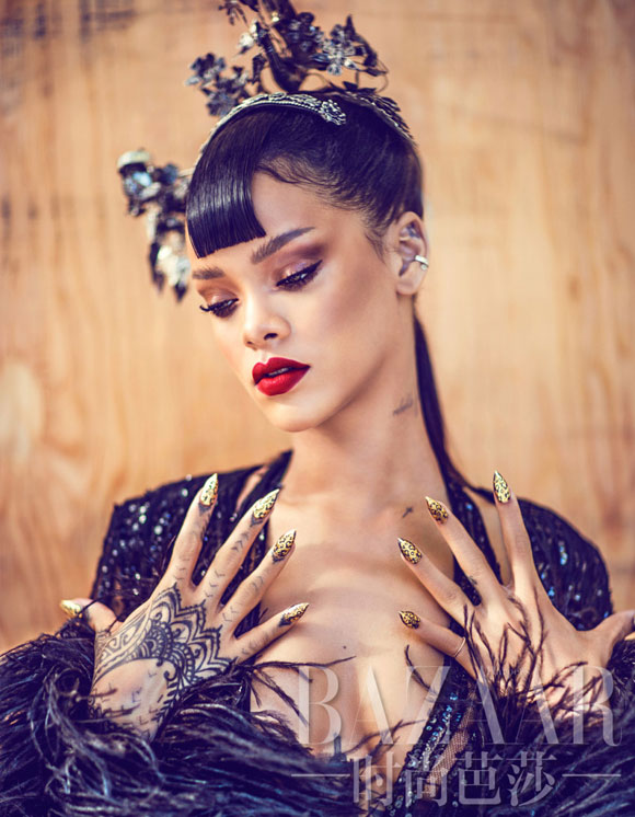 Rihanna,Rihanna huyền bí,Rihanna gợi cảm,tạp chí Harper’s Bazaar