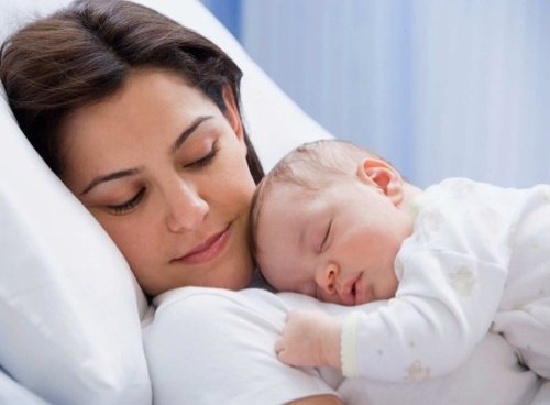 Chăm sóc trẻ, Kỹ năng làm mẹ, Chương trình làm mẹ, Nước ối