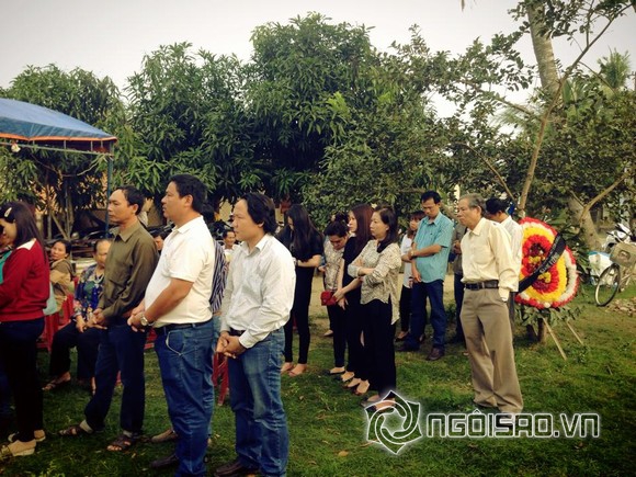 thanh trung, dam tang me thanh trung, thanh trung va me, me thanh trung qua doi, thanh trung trong dam tang, tin, bao