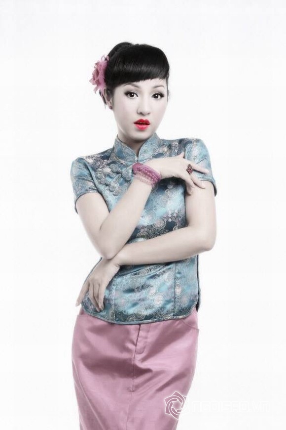 thuy nga, anh dep thuy nga, thuy nga trong ao suon xam, thoi tran thuy nga, con gai thuy nga, nghe si thuy nga, tin, bao