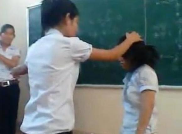 Nữ sinh đánh nhau, Nữ sinh đánh bạn, Bạo lực học đường