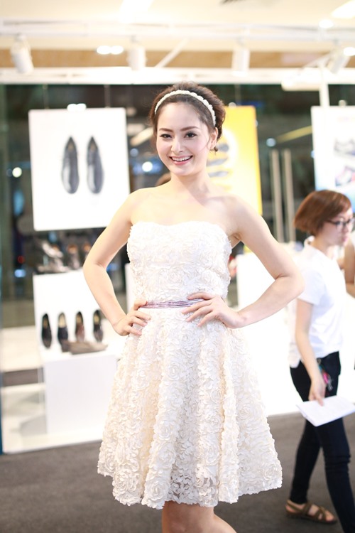 Lan Phương, Lan Phương bị đụng xe, Sao việt, Sao viet, Sao việt gặp tai nạn