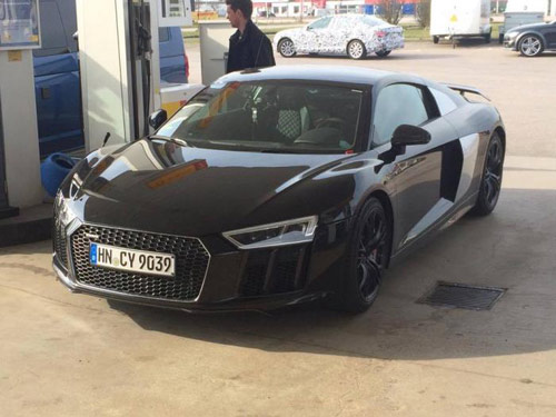 Audi R8 thế hệ thứ 2, Audi R8 2015, Siêu xe Audi