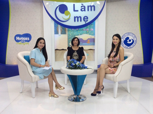 lam-me-tap-45-2-ngoisao 1 Chăm sóc trẻ, Kỹ năng làm mẹ, Chăm trẻ mùa nắng nóng, chương trình làm mẹ