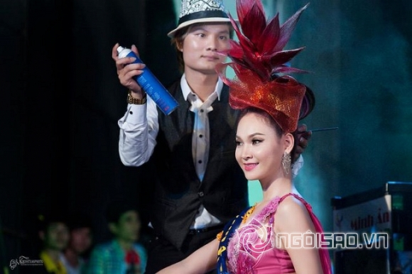 TMT  Lê Thanh, Lê Thanh cùng top 5 Hoa hậu Dân tộc Trương Hải Vân nổi bật với mẫu tóc hoa đá, Salon Vàng ngành tóc Việt 2015