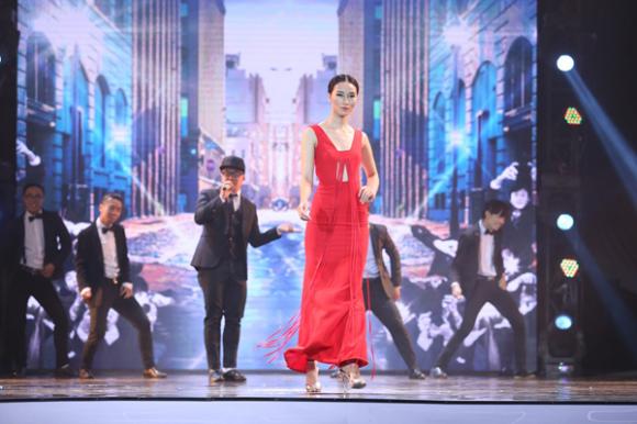 Thanh Hằng, siêu mẫu Thanh Hằng, đệ nhất chân dài, Thanh Hằng thuở chưa nổi tiếng, giải thưởng HTV Awards 