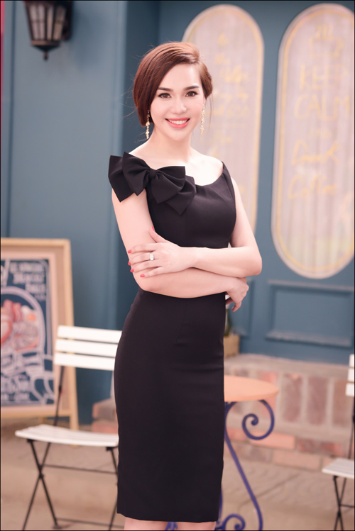 Hoa hậu Diệu Hân, Hoa hậu Diệu Hân thời trang, diệu hân, Hoa hậu Diệu Hân khoe dáng gợi cảm
