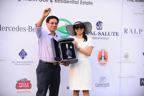 huyen-trang-polo-253-3-ngoisao 2 Siêu mẫu Huyền Trang, Royal Saluteword Polo, Huyền Trang Next Top Model