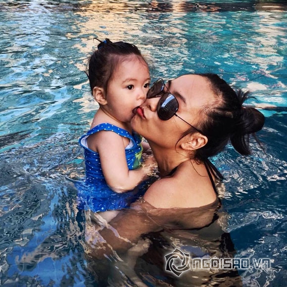 con gái Đoan Trang,bé Sol,Đoan Trang,con gái Đoan Trang đi bơi