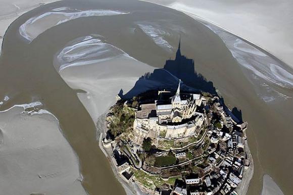 Đảo Mont Saint-Michel, Thủy triều thế kỷ, Du lịch Pháp